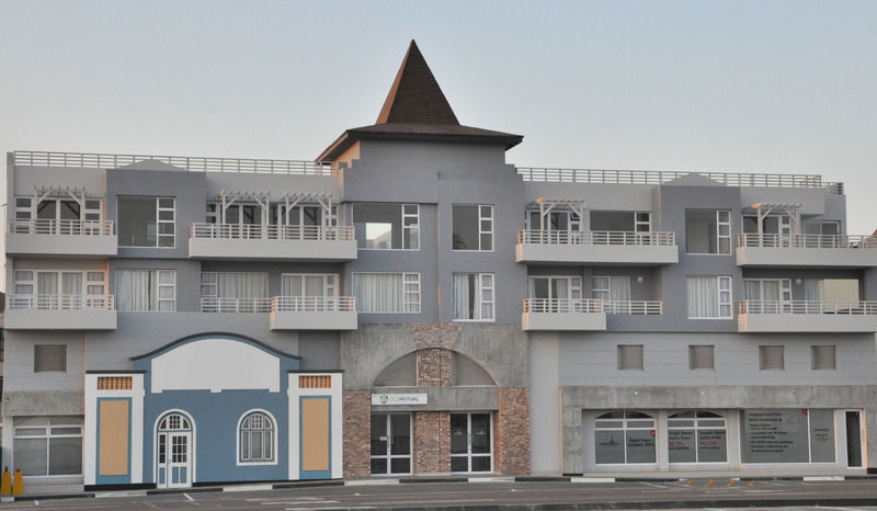 Swakopmund Plaza Hotel Exterior photo